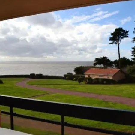 Apartment Claire Marine Pornic