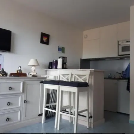 Claire Marine * פורניק