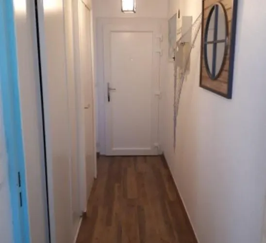 Apartmán Claire Marine *